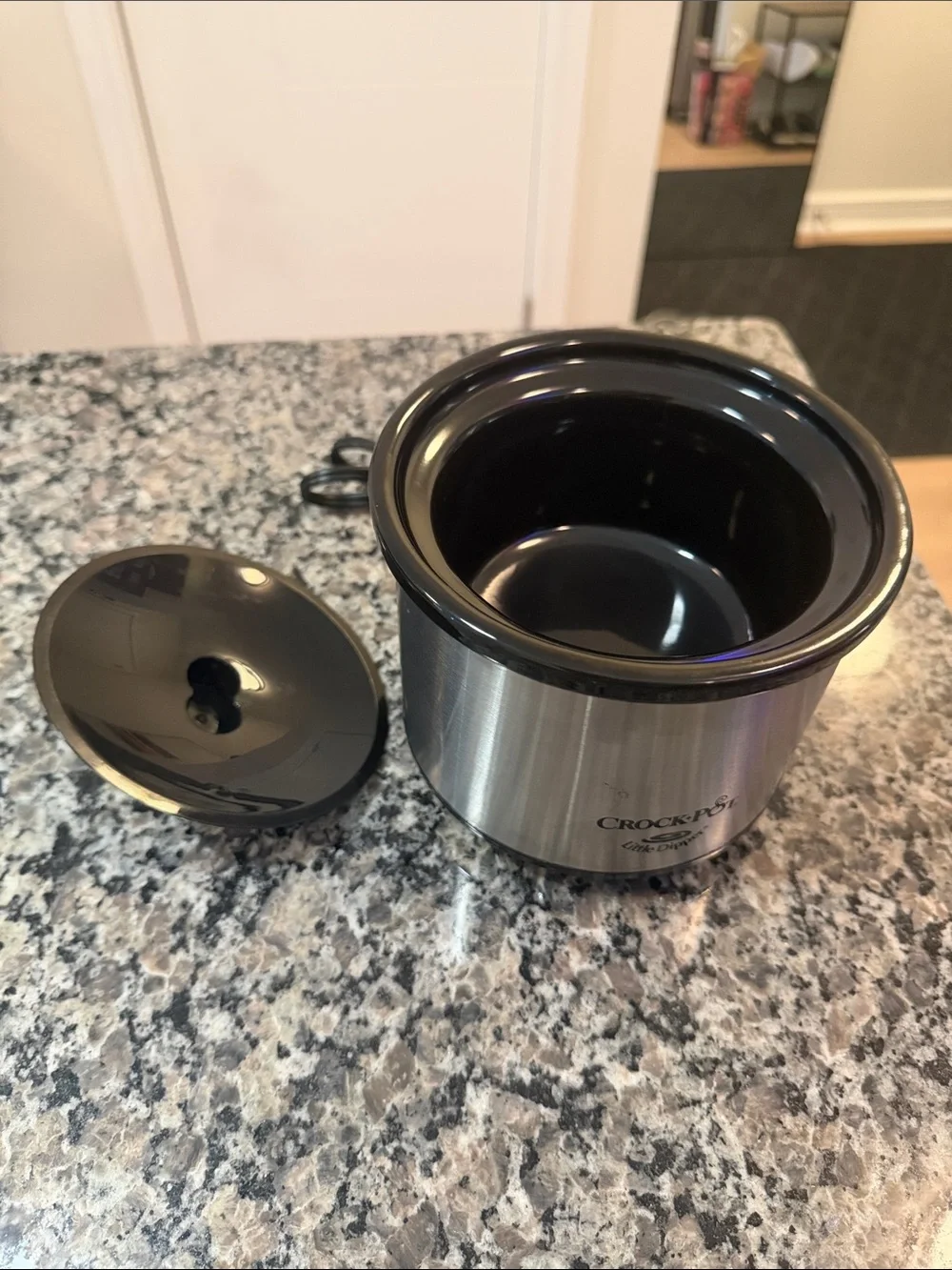 Crock-Pot Little Dipper Slow Cooker – Stainless Steel with Black Lid